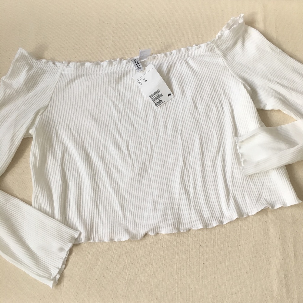 Lettuce hem off the shoulder crop top NWT - Picture 2 of 4